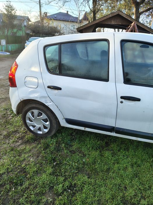 Dacia Sandero  ..