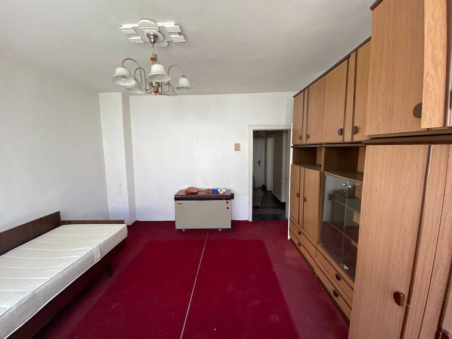 Продава се Двустаен апартамент в Карлово - 65 кв.м за 1177 €/кв.м - Снимка #1