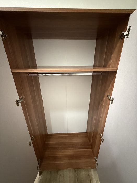 Продам шкаф в детскую