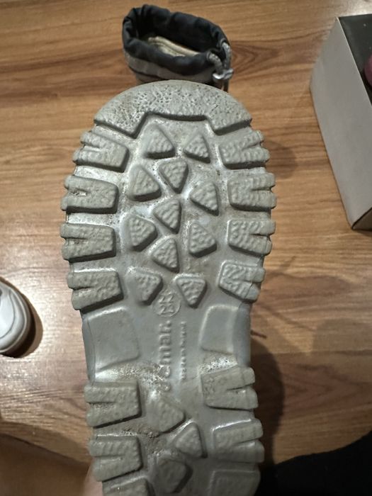 Продам детскую резиновую обувь