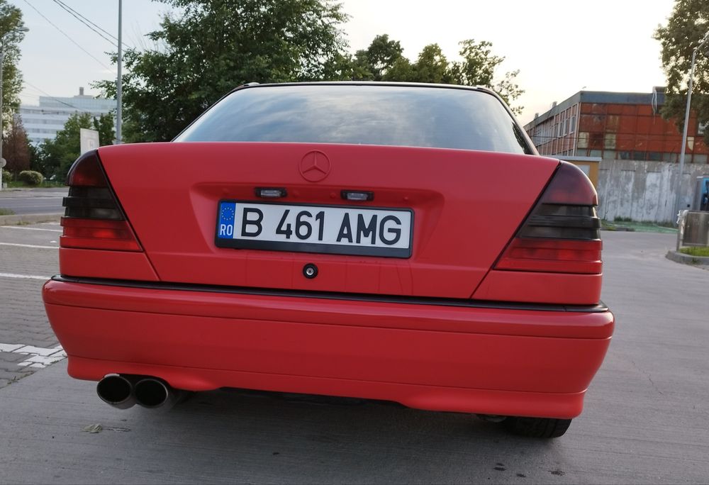 Vând  schimb cu dubiță Mercedes C230 Kompresor-240cp