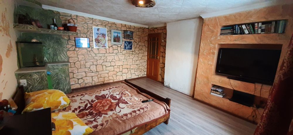 Продается Дом, полдома