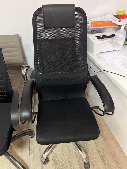 Продам стулья кресла для офиса