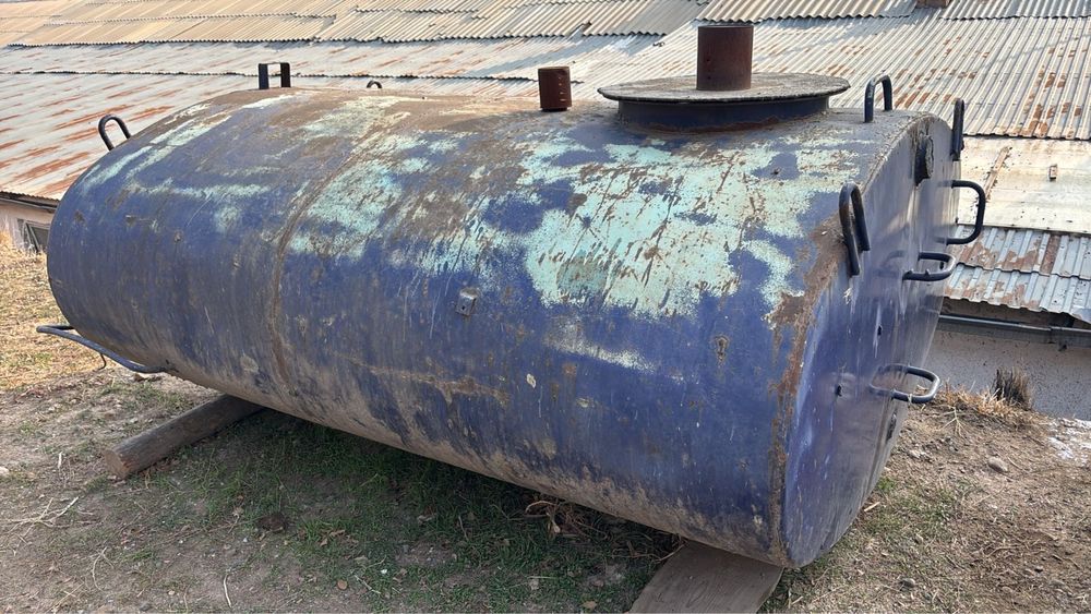 Продам бочку из под воды