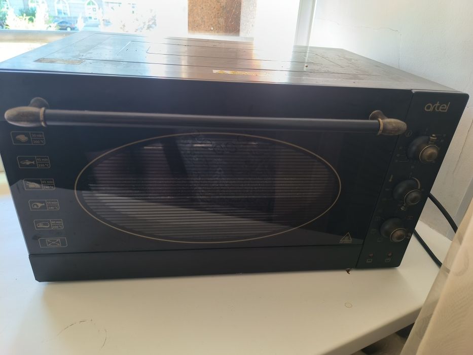 Artel ( духовка электрическая ).