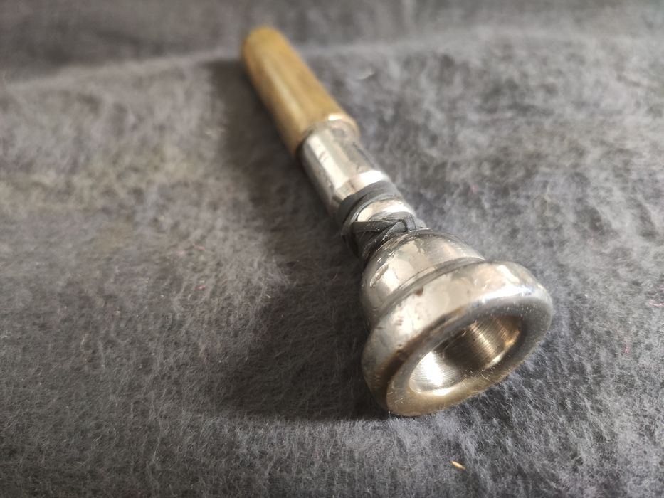 Труба музыкальная