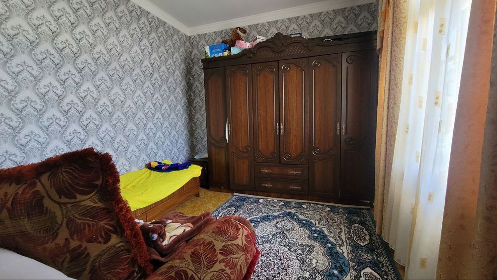 Двор 2 соток  160 тысяч