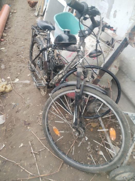 Vând sau schimb bicicletă cu motor, bicicletă, scuter electric