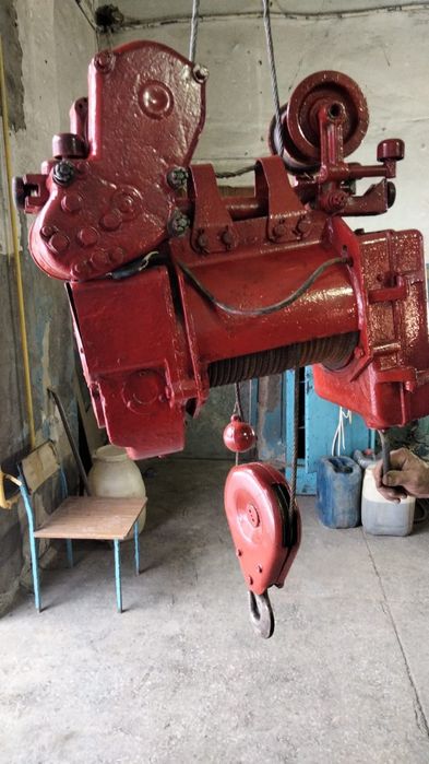 Продам тельфер 0.5тонн