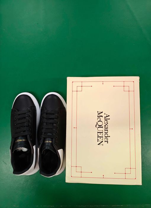 Adidași Alexander McQUEEN