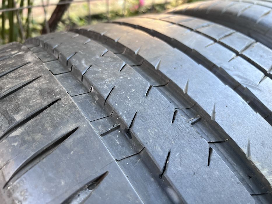 Anvelope de vara:325/35/22 (114Y) Michelin Pilot Sport 4S  ( 2 Buc)