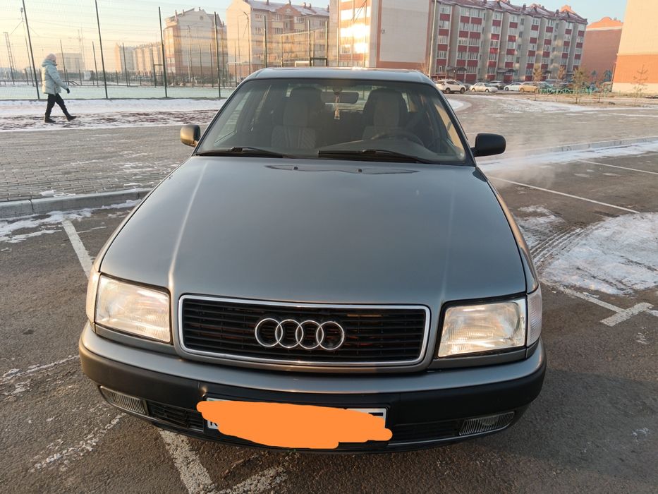 Машина ауди ц4 1994