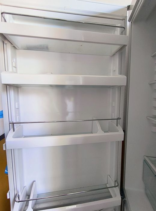 Liebherr хладилник с долна камера  Либхер - повредена платка