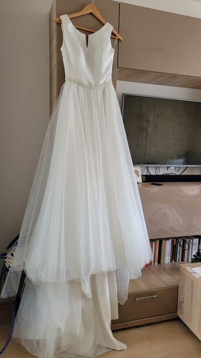 Rochie simplă de mireasă