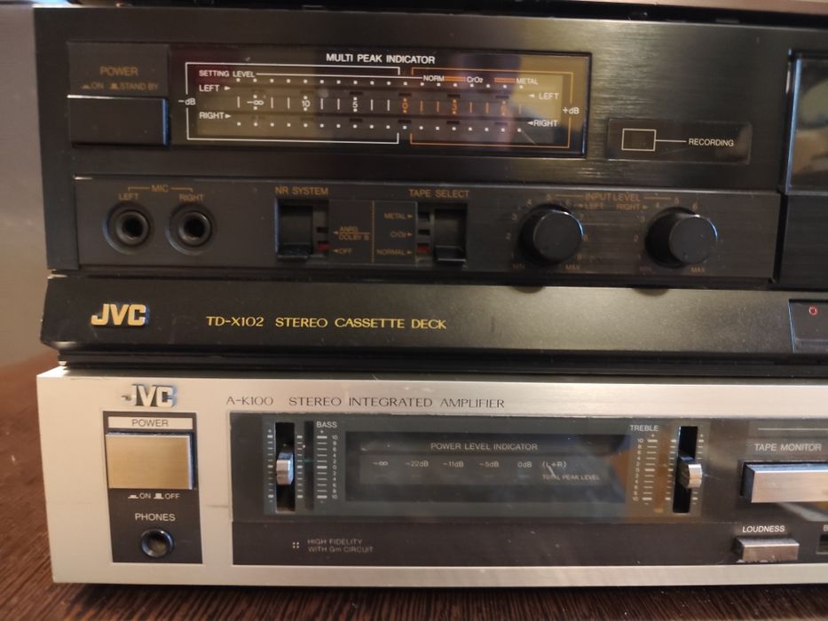 vînd linie jvc made in japan