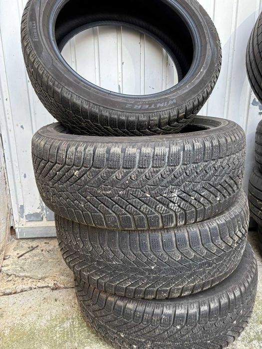 vand set anvelope iarna Pirelli Cinturato Winter2 92V