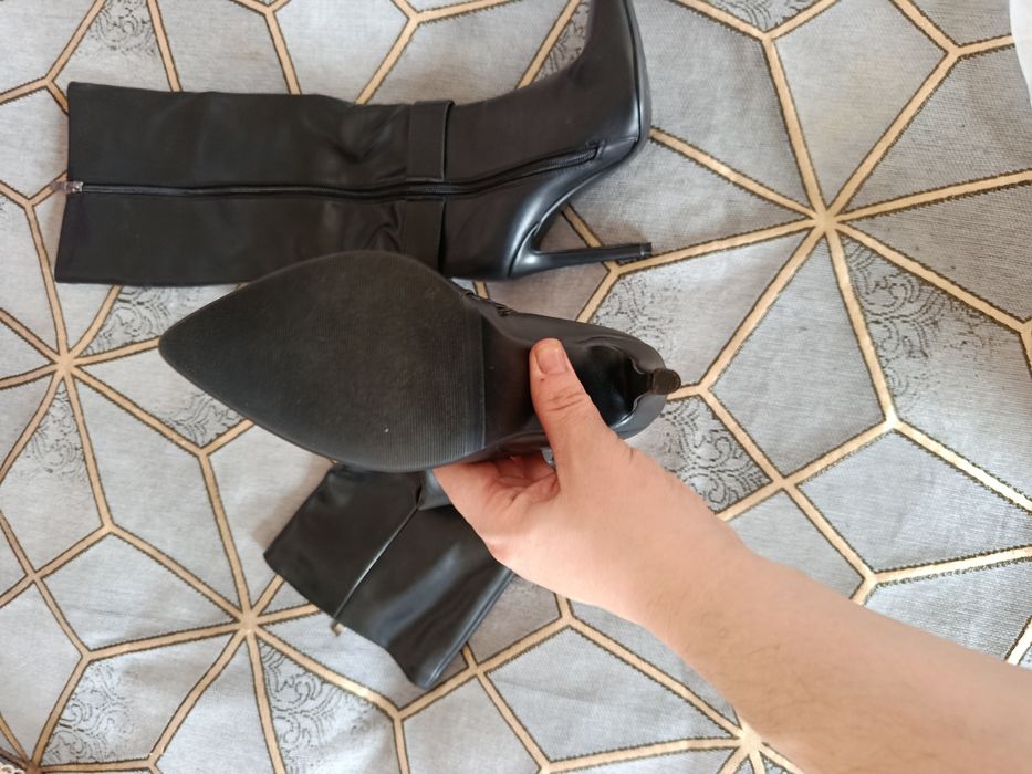 Продам сапоги, новый 36 размер