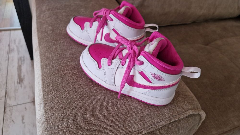 Нови Бебешки обувки Nike