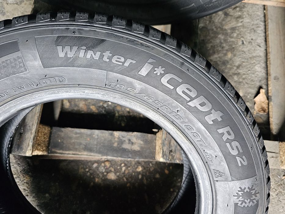 2 anvelope iarna 185 65 15 Hankook