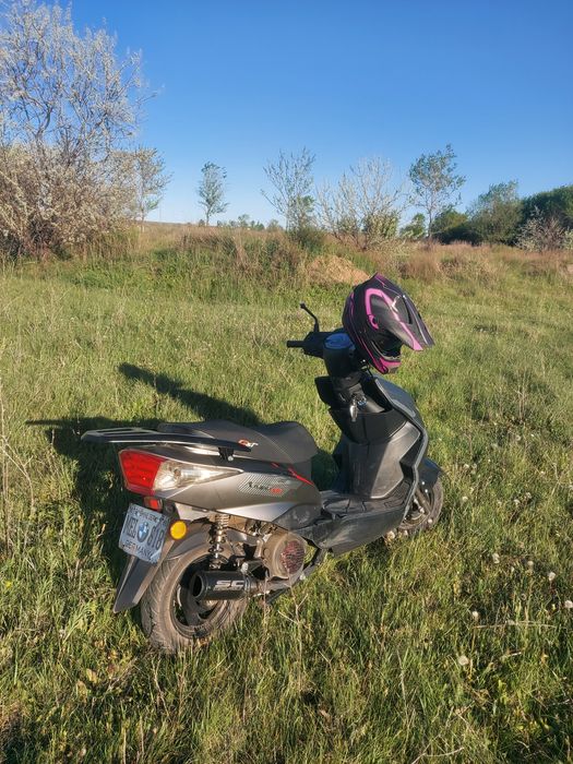 Продам скутер M12