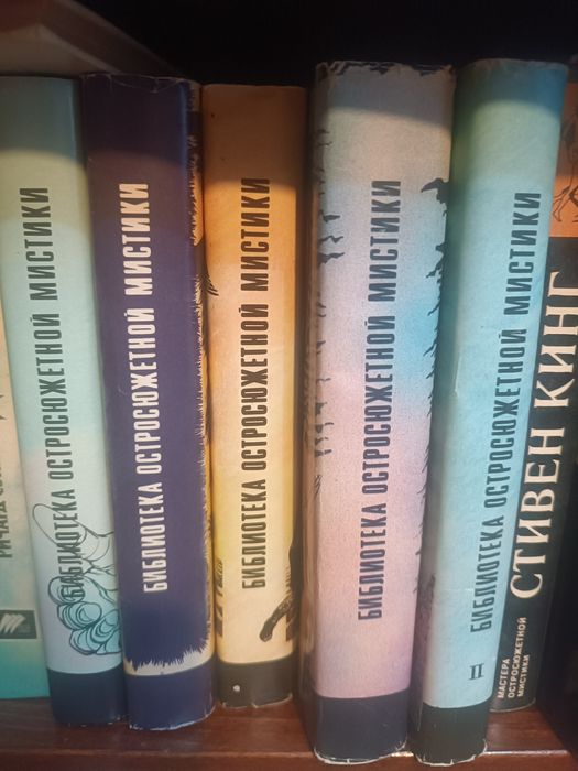 Продам  книги .Много