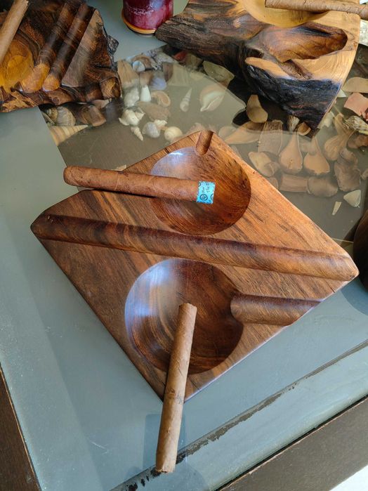 Семеен пепелник за пури и пурети