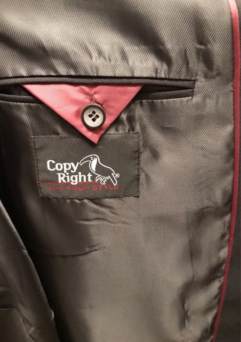 Продам мужской костюм.