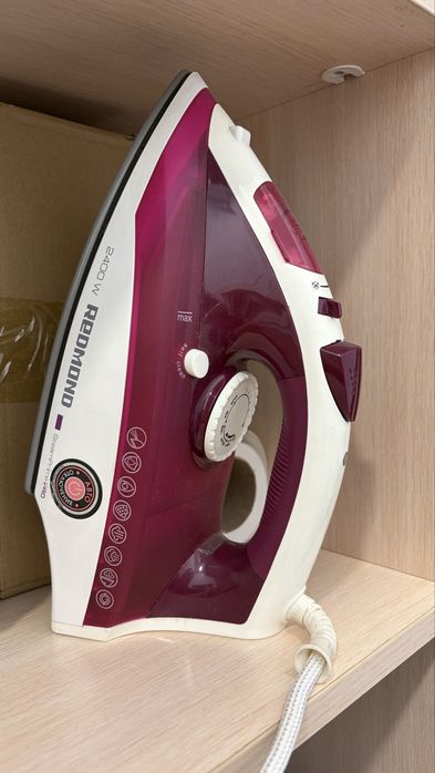 Утюг Redmond 2400W