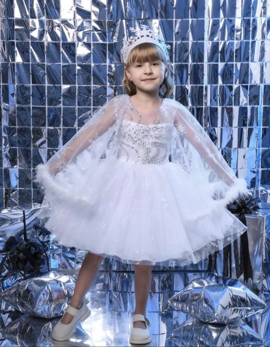 Продам платье снежинки