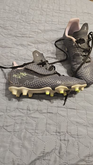 Pantofi de fotbal