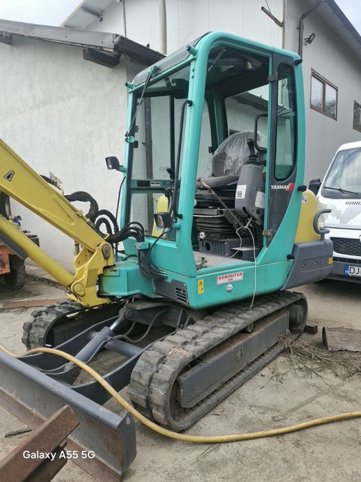 Miniexcavator yanmar 35b 3500 kg fabricatie 2003 6700 ore