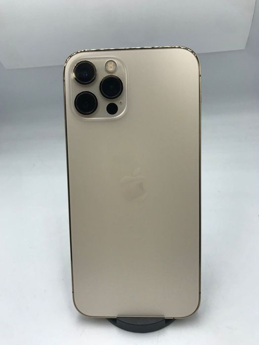 iPhone 12 gold pro като нов.