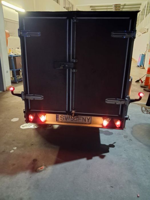 Mă vinde 1300kg înmatriculată