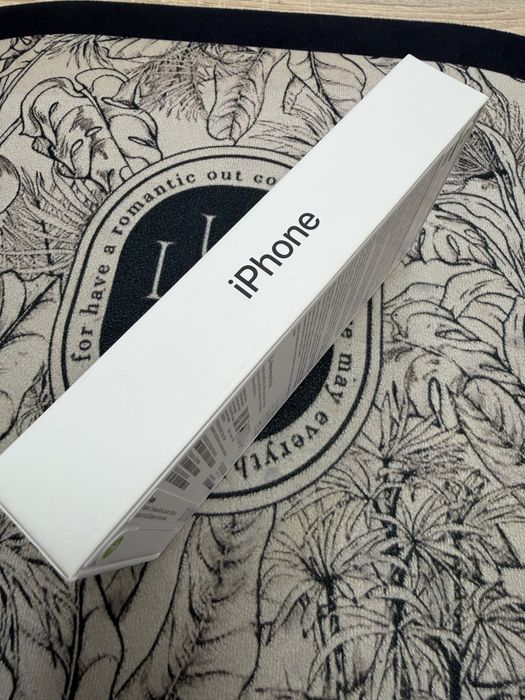 iPhone 15 128gb - чисто нов с гаранция
