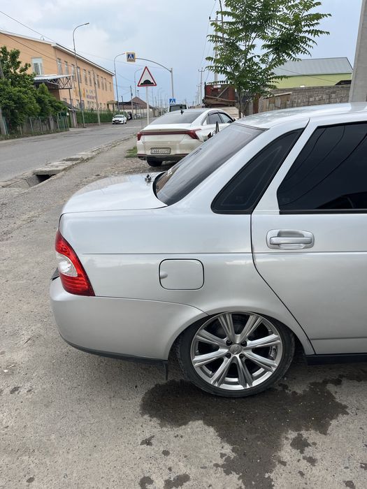 аттика R 16.
