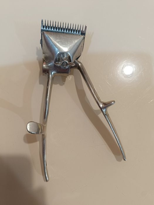 Ручная машинка для стрижки.