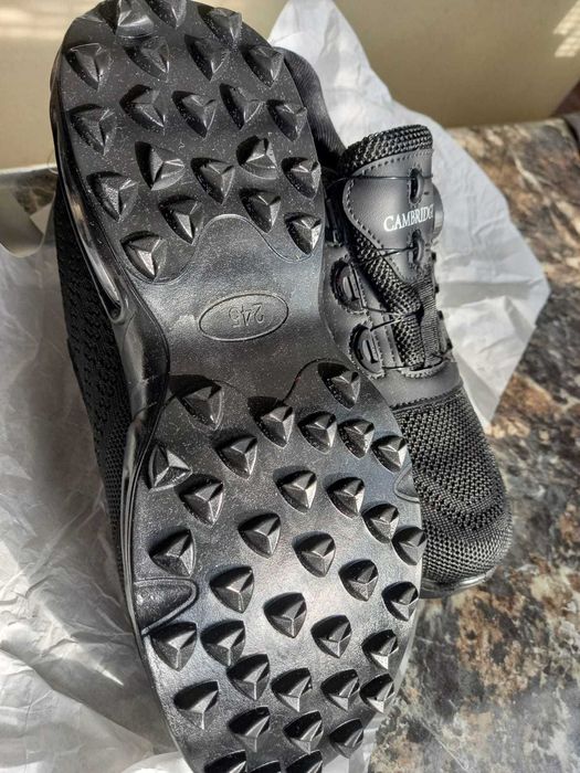 Обувь , кроссовки