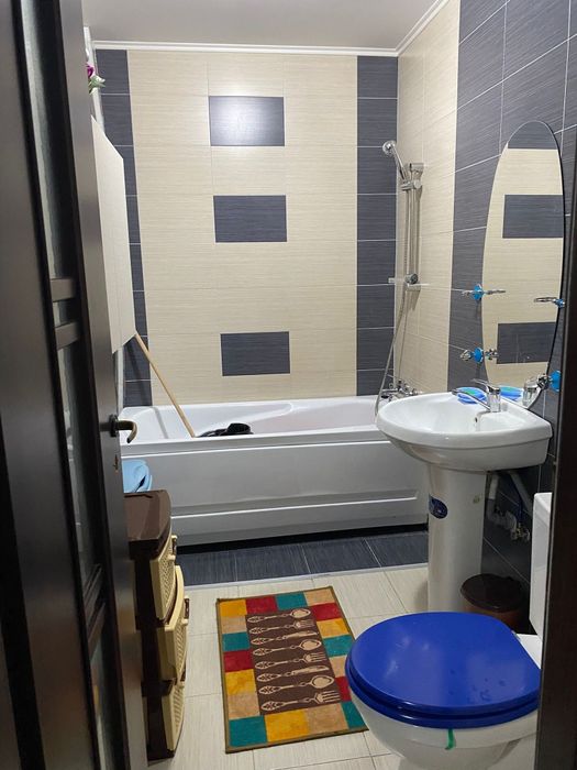 Inchiriez mansarda zona Valea Aurie .