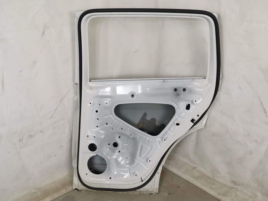 Дясна задна врата / Volkswagen VW Tiguan 2 AD1 [ - ] Оригинална, в доб