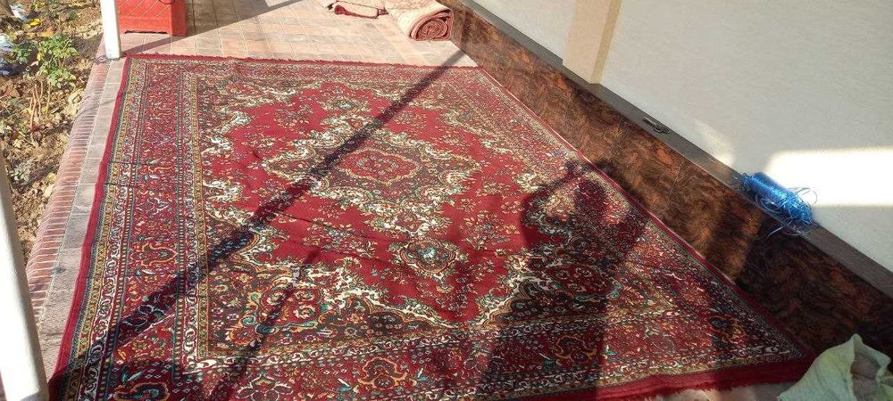 Продаётся ковёр в отличном состоянии!