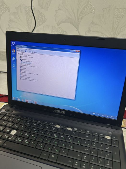 ноутбук ASUS офисный