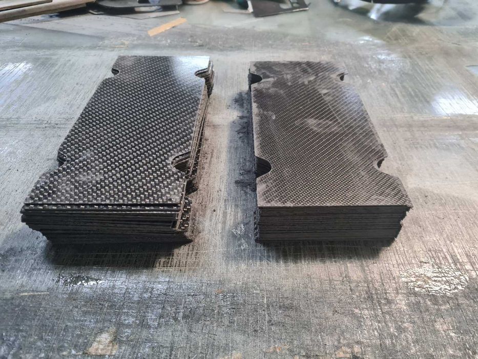 Карбонова плоча - плоскост от карбон