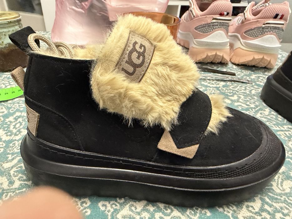 Дамски обувки UGG на промоция.
