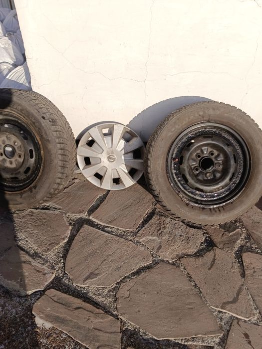 Продам шины в комплекте