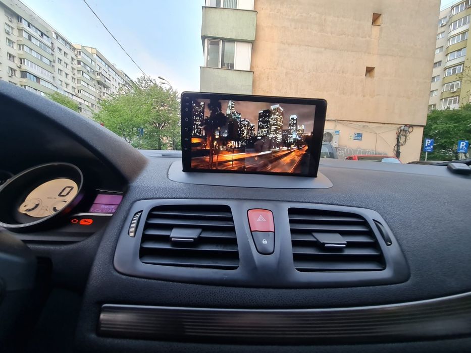 Navigație GPS tabletă 9 inch dedicata Renault Megane 3 Kadjar Koleos