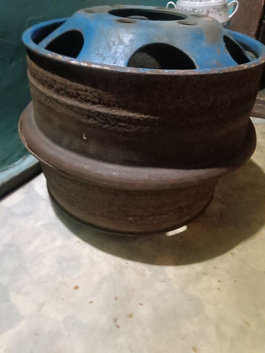 Продам диски! Цена одного 7.000