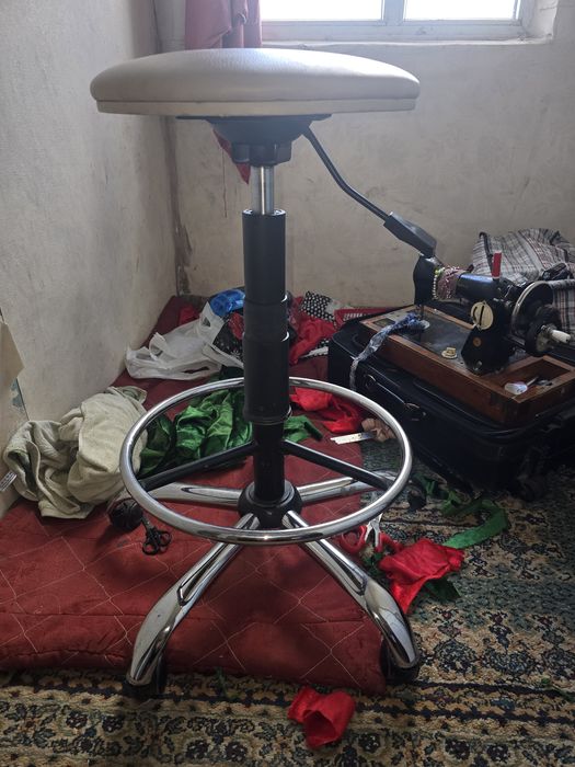 Стол офисный Кому как