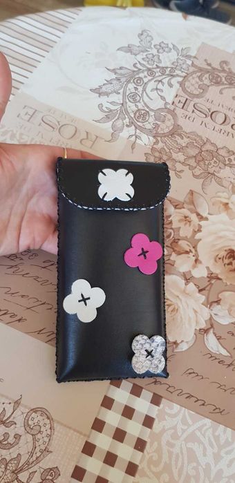 Калъфче ,естествена  кожа за смартфон Samsung S8,A8