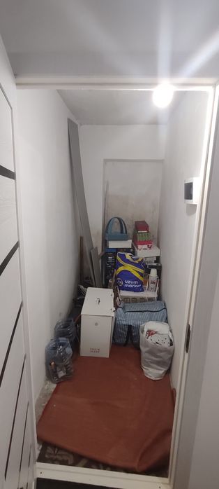 Qorasuda 2 honali uy 1 etaj sotladi ,Тошкент вилояти Корасуда, Продает