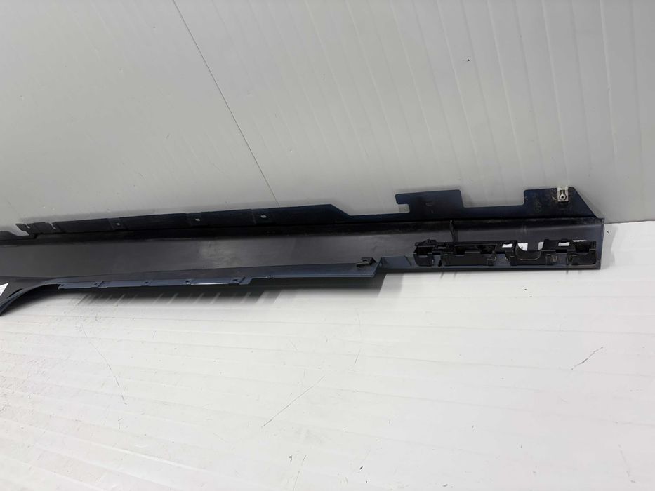 Десен праг БМВ 8 серия Г14 Г15 М8 Ф91 Ф92 BMW G14 G15 M8 F91 F92